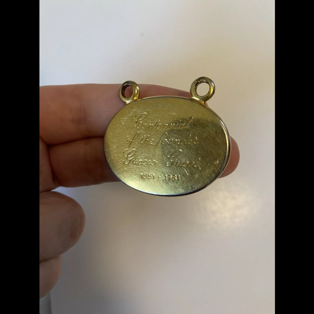 Vintage GUCCI CENTENNIAL ANNIVERSARY OF THE FOUNDER KEYCHAIN REPLACEMENT PIECE - Picture 9 of 10